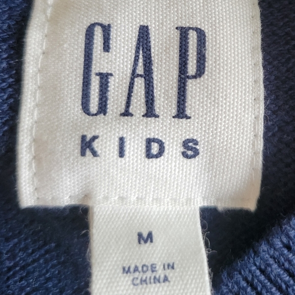 NWT GAP KIDS Boy's Sweater Vest Size Medium Navy With white trim - Picture 5 of 6